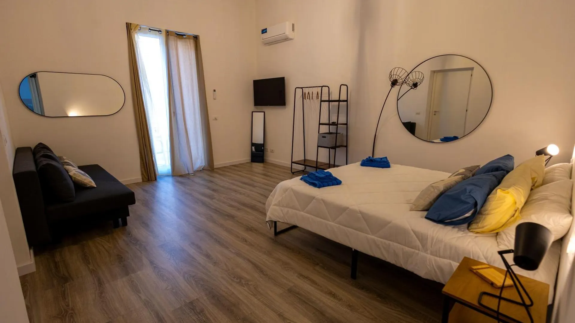Villa Casa Lella  Palermo 0*,
