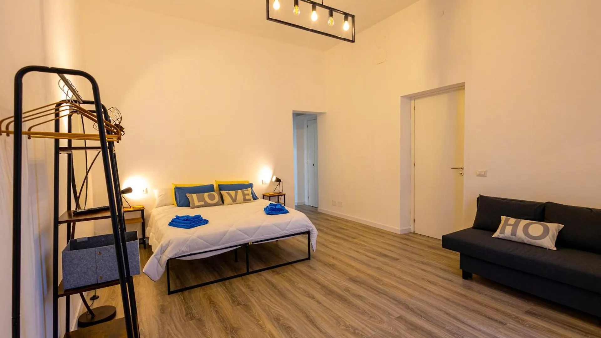Villa Casa Lella  Palermo Italia